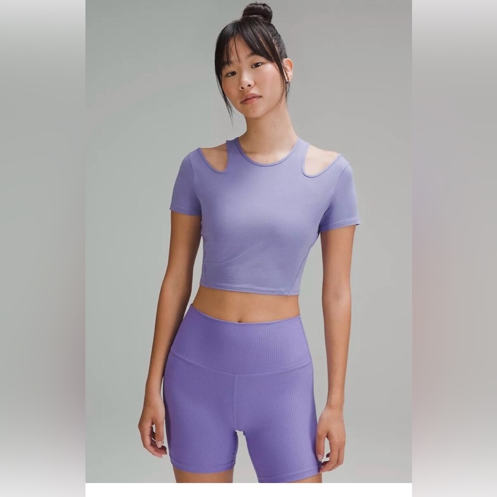 Lululemon Lululemon Women Shoulder Cut-Out Yoga T-Shirt Dark Lavender